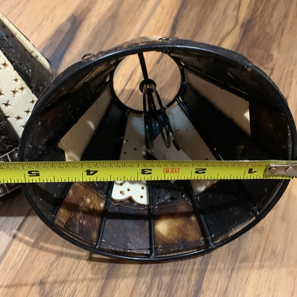 Set of vintage carved bone and horn large beads made into mini lamp shades 4-5” - Picture 4 of 8